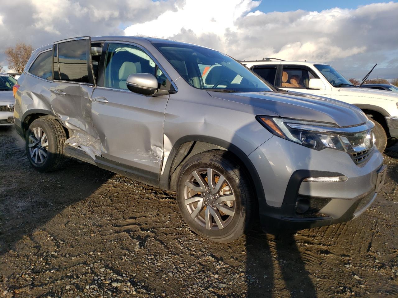 2022 Honda Pilot VIN 5FNYF5H51NB006509 Copart auction photo, side / rear end damage thumbnail 4