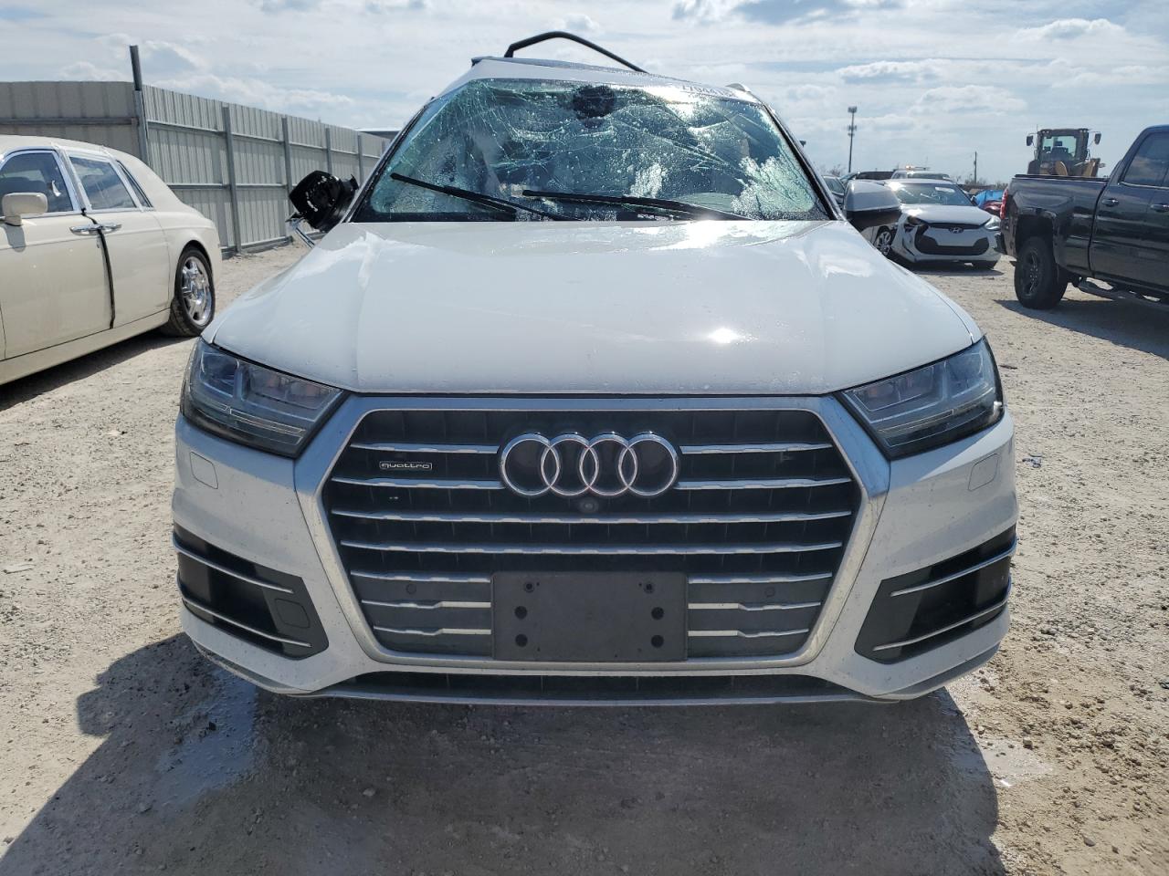 2019 Audi Q7 VIN WA1LHAF71KD015340 Copart auction photo, side damage thumbnail 5
