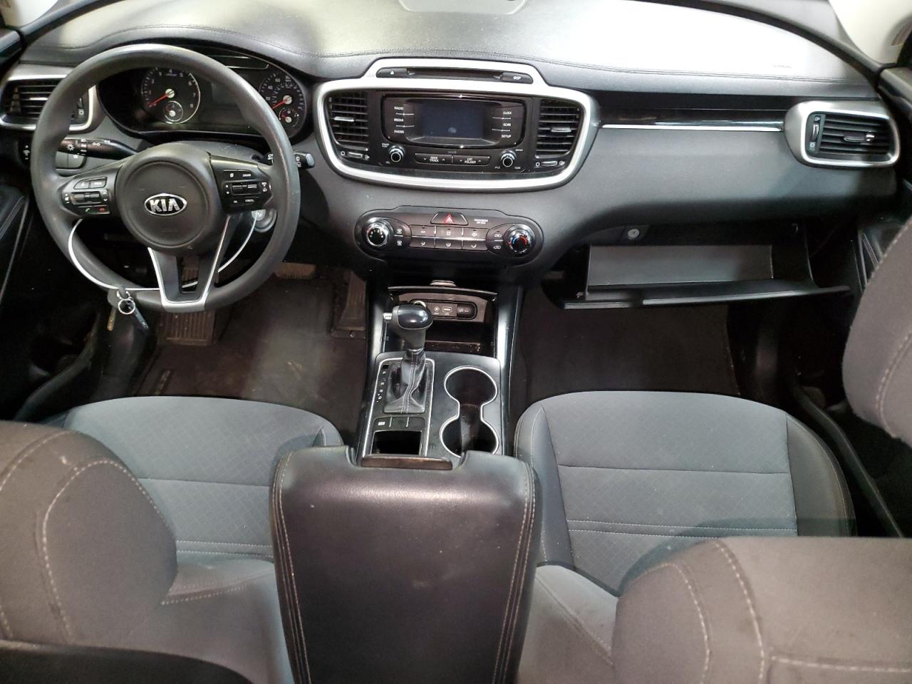 2017 KIA Sorento VIN 5XYPG4A34HG285012 Copart auction photo, front end / side damage thumbnail 8