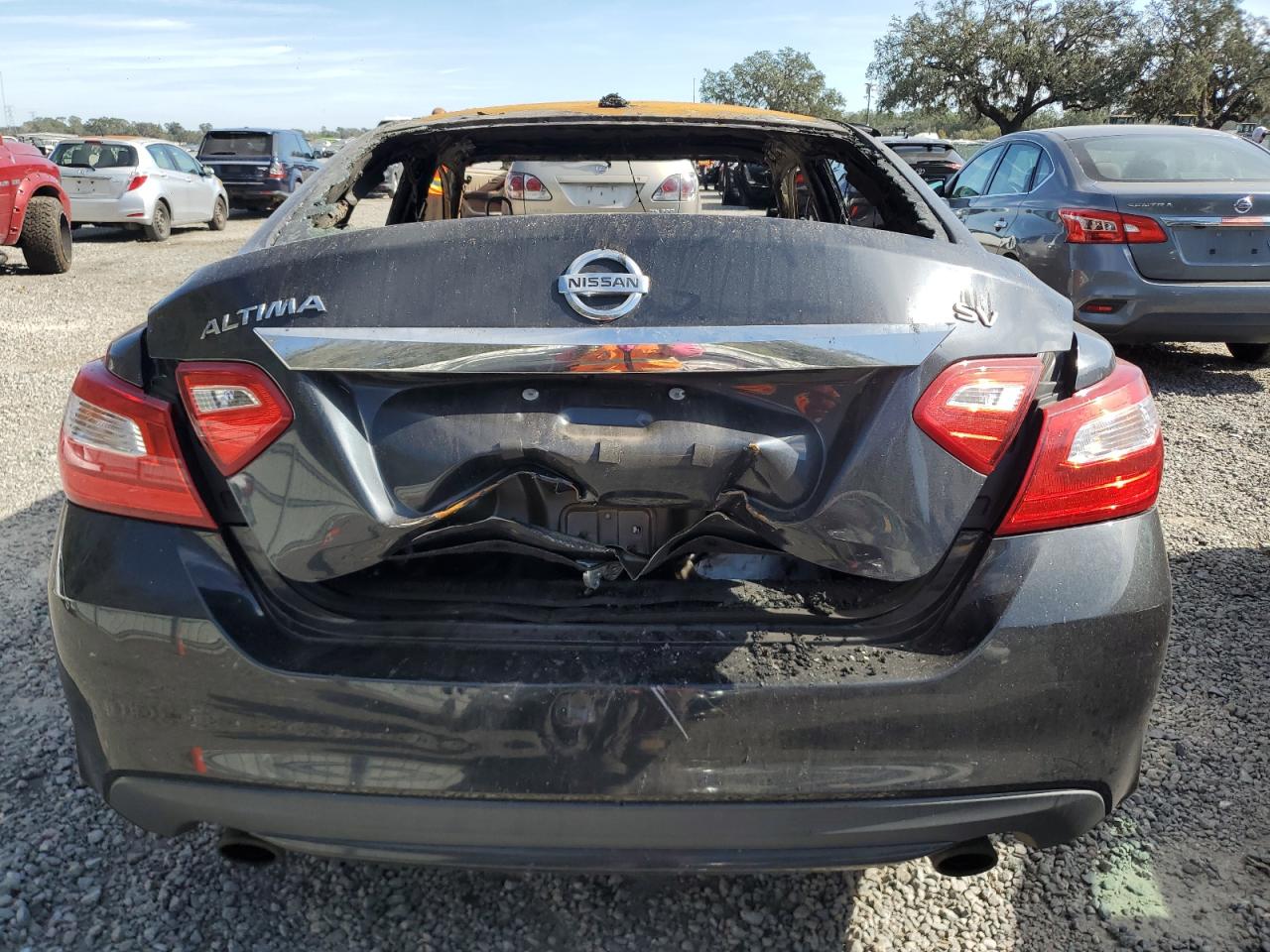 2017 Nissan Altima VIN 1N4AL3AP4HC177370 Copart auction photo, burn / missing/altered vin damage thumbnail 6