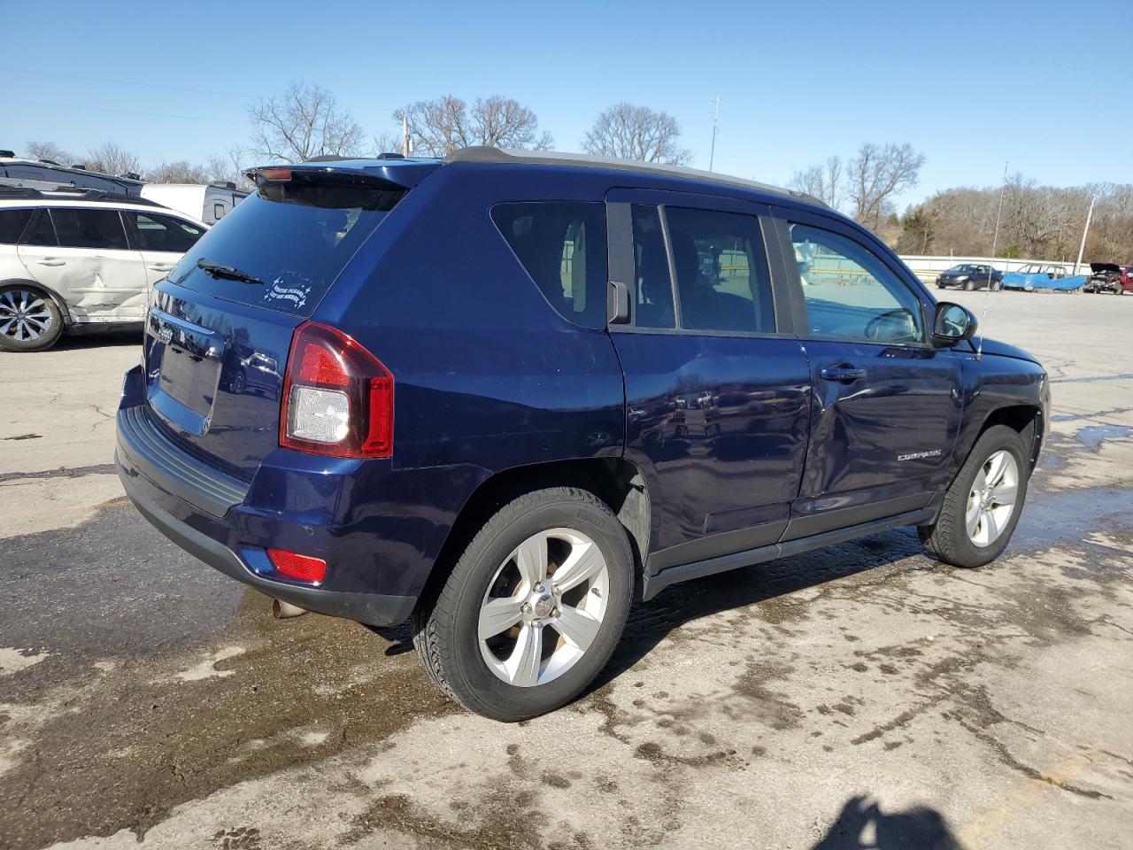 2016 Jeep Compass VIN 1C4NJDBBXGD765647 Copart auction photo, side / hail damage thumbnail 3