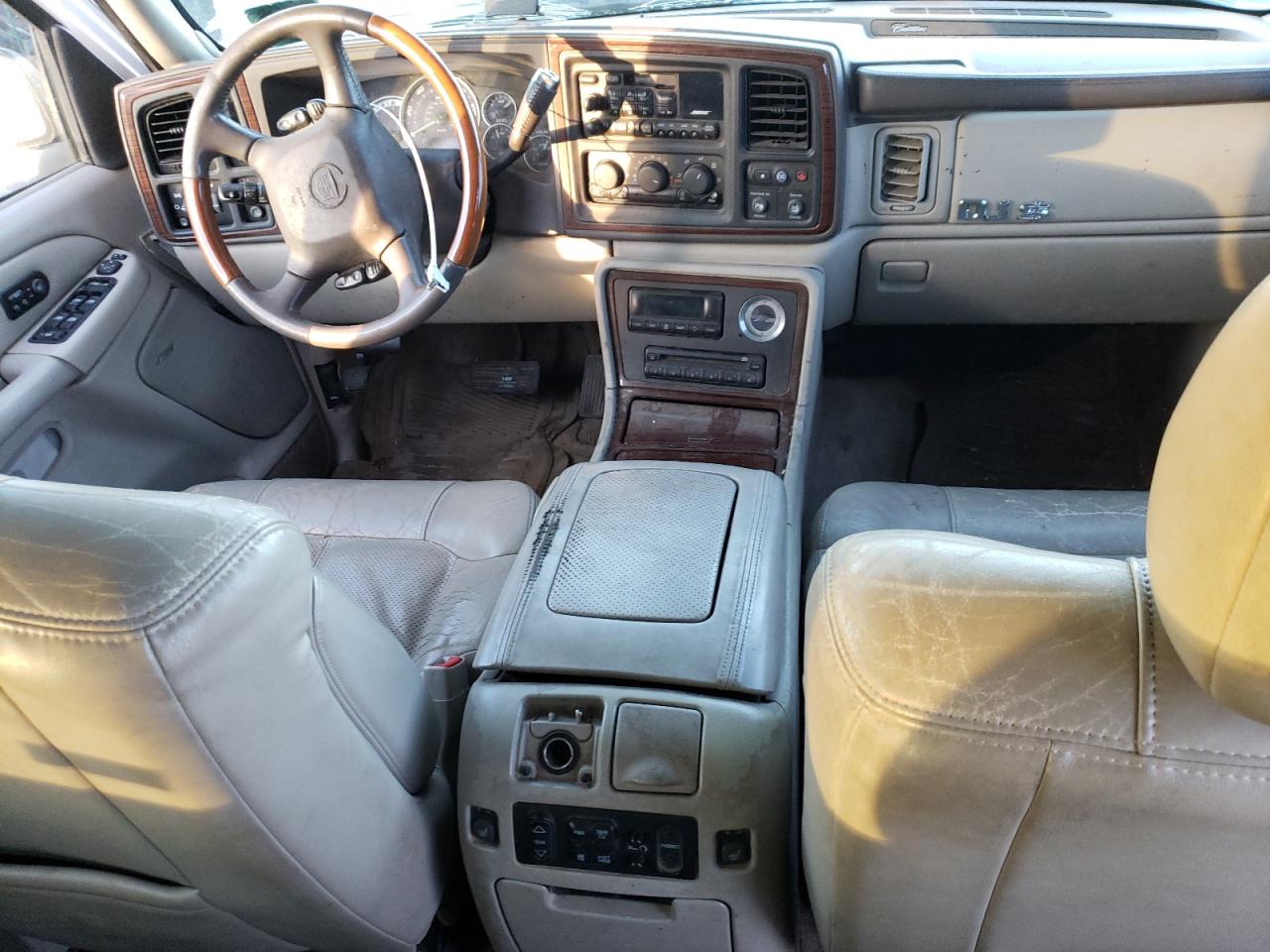 2002 Cadillac Escalade VIN 1GYEC63T82R254313 Copart auction photo, front end / side damage thumbnail 8