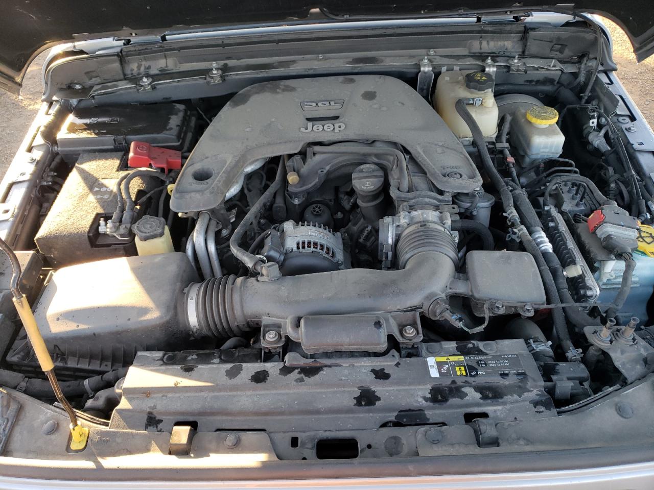 2018 Jeep Wrangler VIN 1C4HJXEG2JW102817 Copart auction photo, front end damage thumbnail 11