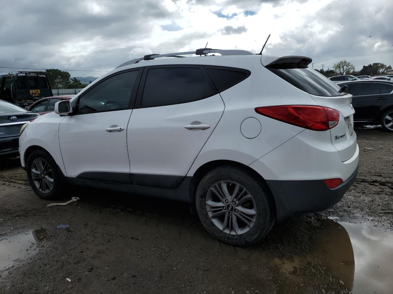 2014 Hyundai Tucson VIN KM8JU3AG4EU911174 Copart auction photo, front end damage thumbnail 2