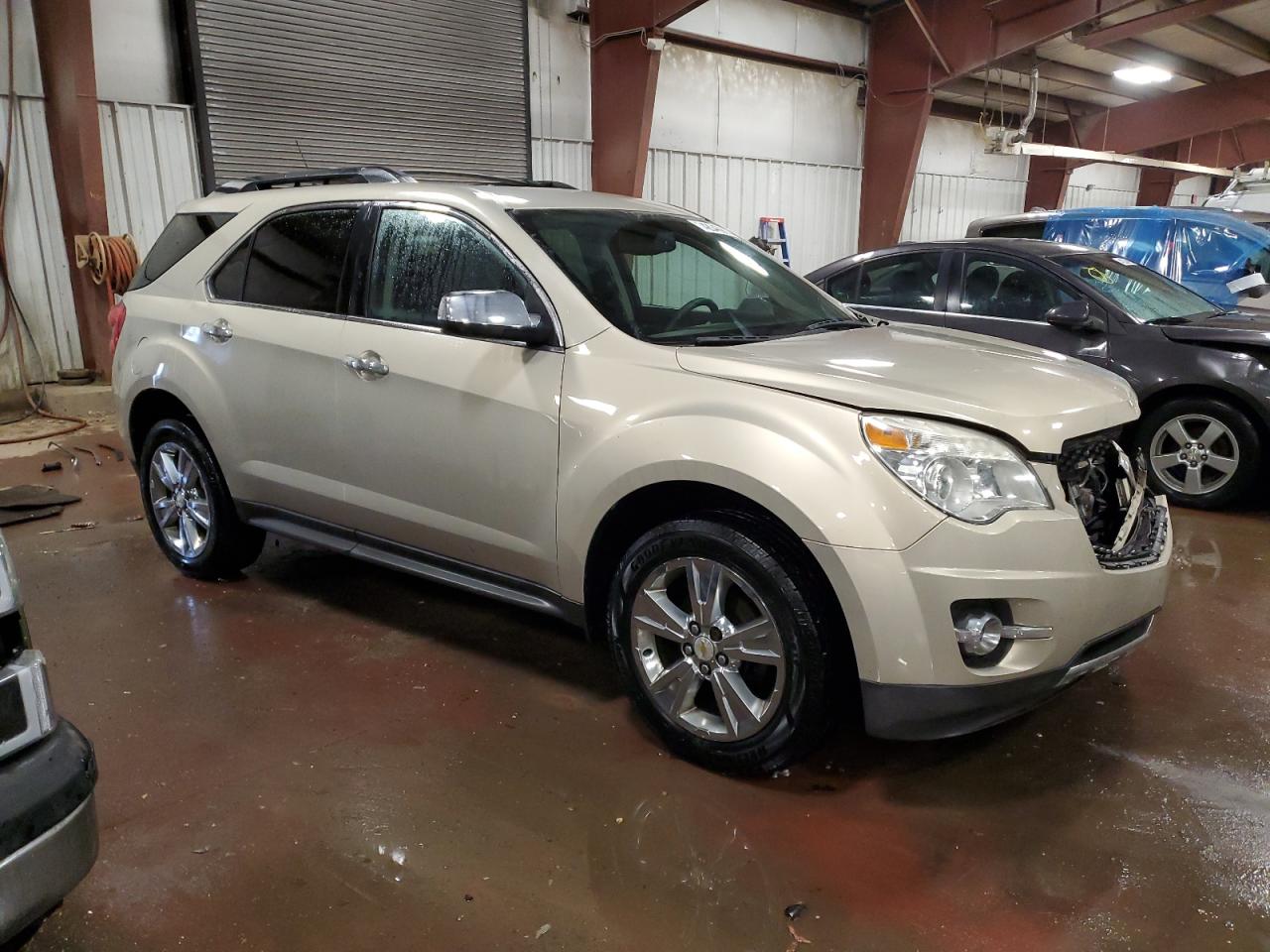 2011 Chevrolet Equinox VIN 2CNFLGE54B6407579 Copart auction photo, front end / side damage thumbnail 4