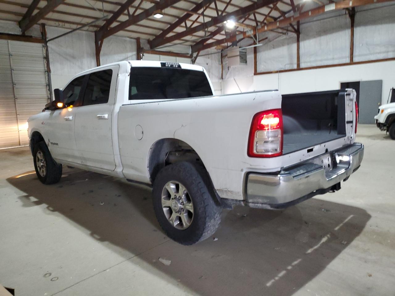 2019 RAM 2500 VIN 3C6UR5DJ5KG699123 Copart auction photo, rear end / front end damage thumbnail 2