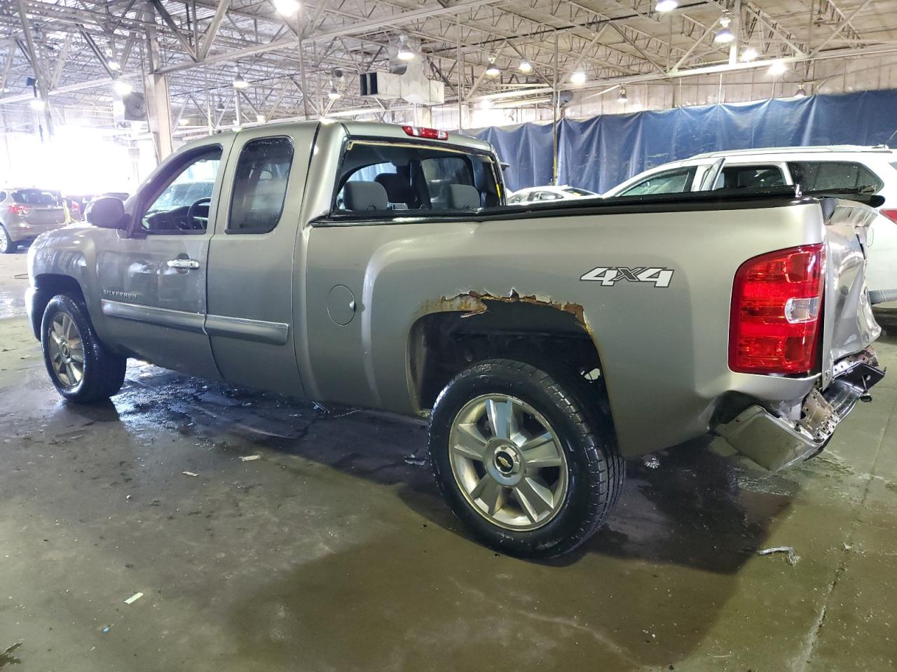 2013 Chevrolet Silverado VIN 1GCRKSE77DZ329847 Copart auction photo, rear end / side damage thumbnail 2