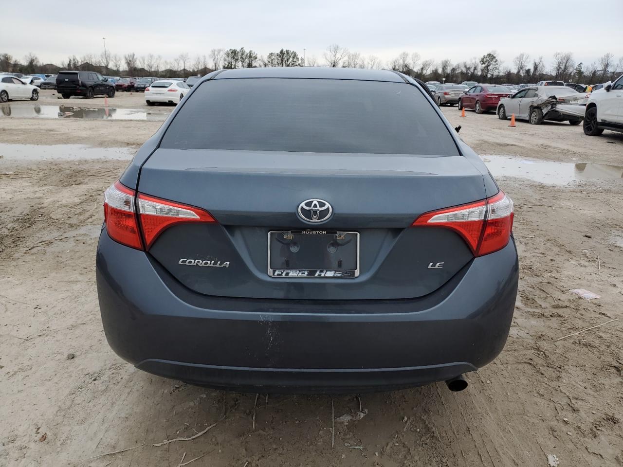 2015 Toyota Corolla VIN 2T1BURHE0FC294841 Copart auction photo, side / minor dent/scratches damage thumbnail 6