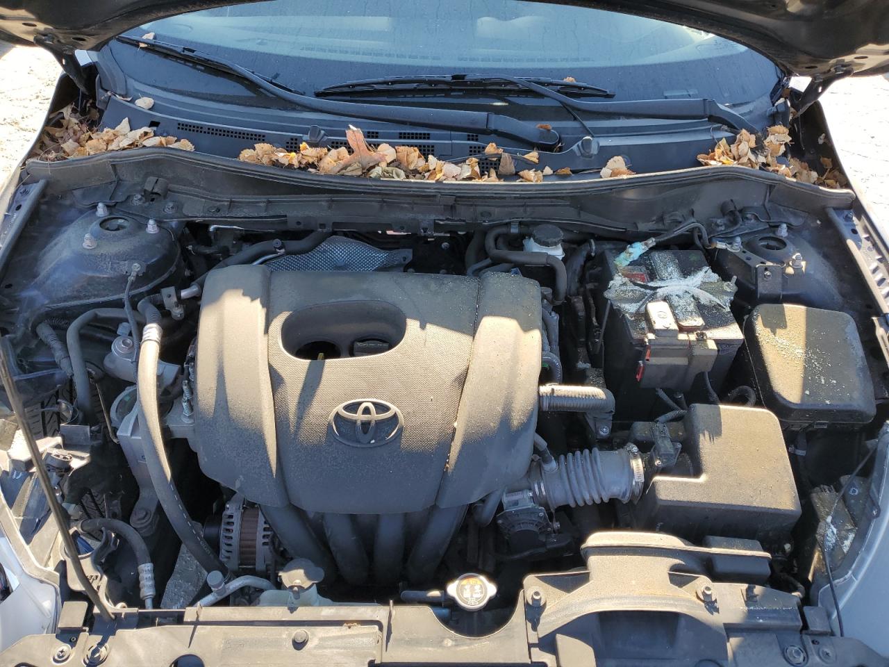 2018 Toyota Yaris VIN 3MYDLBYV2JY331109 Copart auction photo, front end damage thumbnail 11