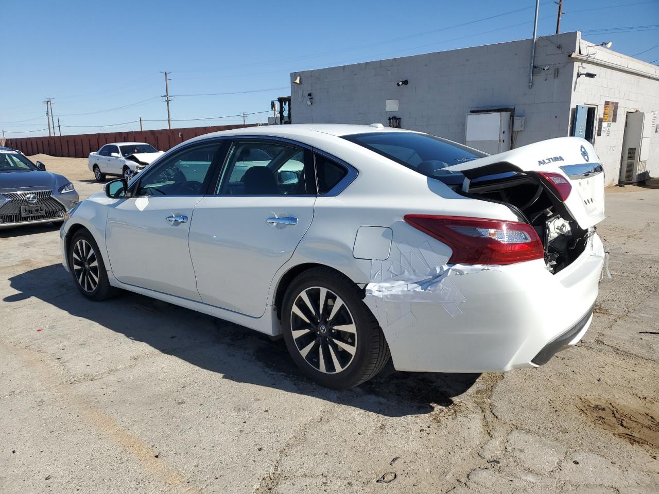 2018 Nissan Altima VIN 1N4AL3AP4JC155519 Copart auction photo, rear end damage thumbnail 2