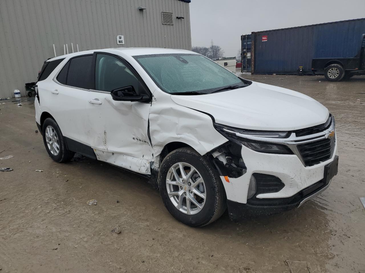 2022 Chevrolet Equinox VIN 2GNAXUEV1N6111271 Copart auction photo, side / front end damage thumbnail 4