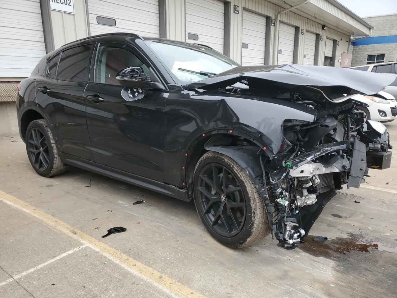 2021 Alfa Romeo Stelvio VIN ZASPAJAN0M7C99750 Copart auction photo, front end damage thumbnail 4