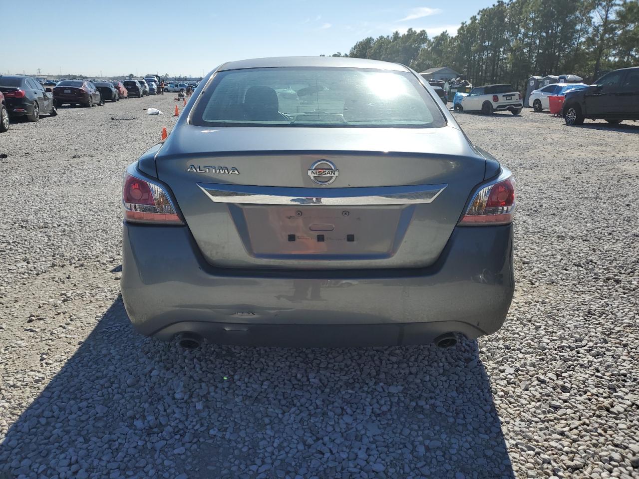 2015 Nissan Altima VIN 1N4AL3AP9FC434052 Copart auction photo, side / rear end damage thumbnail 6