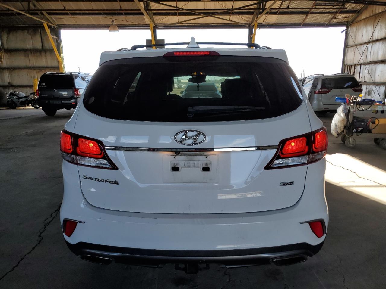 2017 Hyundai Santa Fe VIN KM8SMDHF8HU216515 Copart auction photo, front end damage thumbnail 6