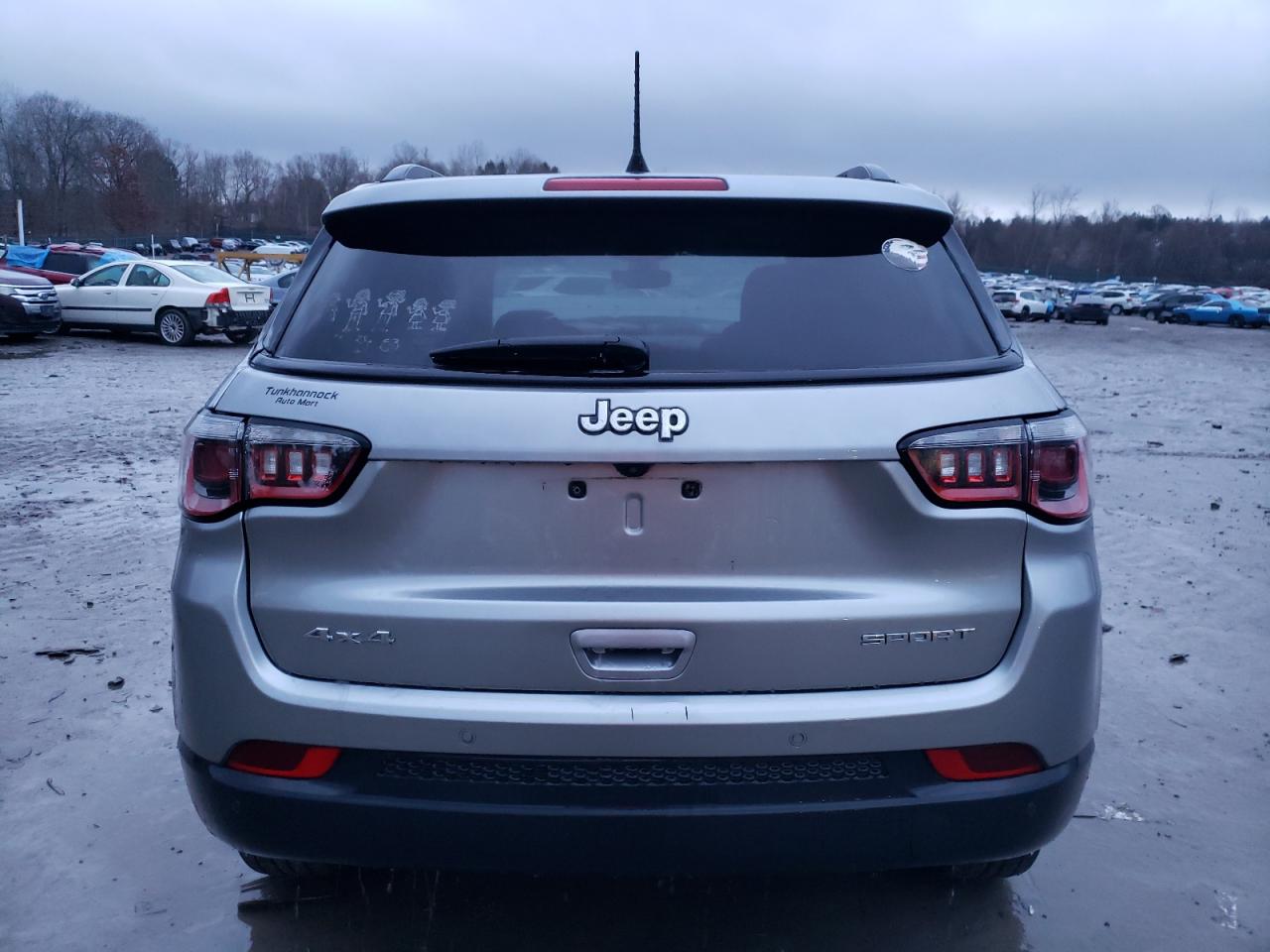 2017 Jeep Compass VIN 3C4NJDAB7HT656057 Copart auction photo, front end damage thumbnail 6