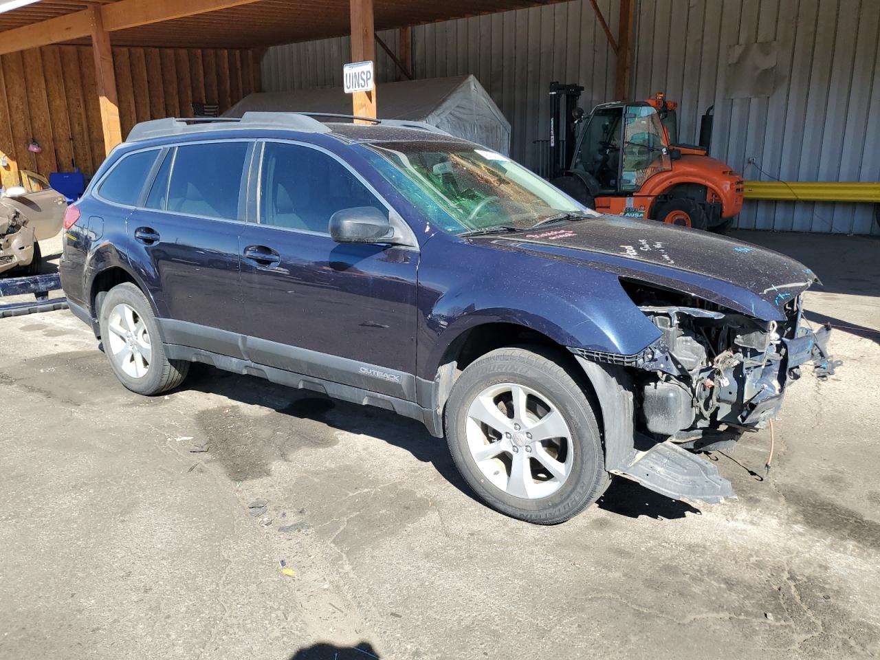 2014 Subaru Outback VIN 4S4BRCAC2E3237034 Copart auction photo, front end / side damage thumbnail 4