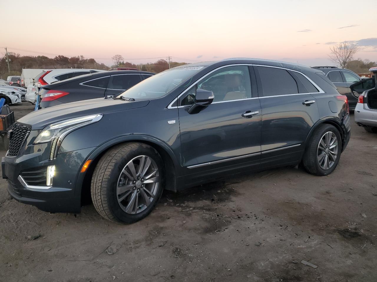 2021 Cadillac XT5 VIN 1GYKNDRS5MZ149683