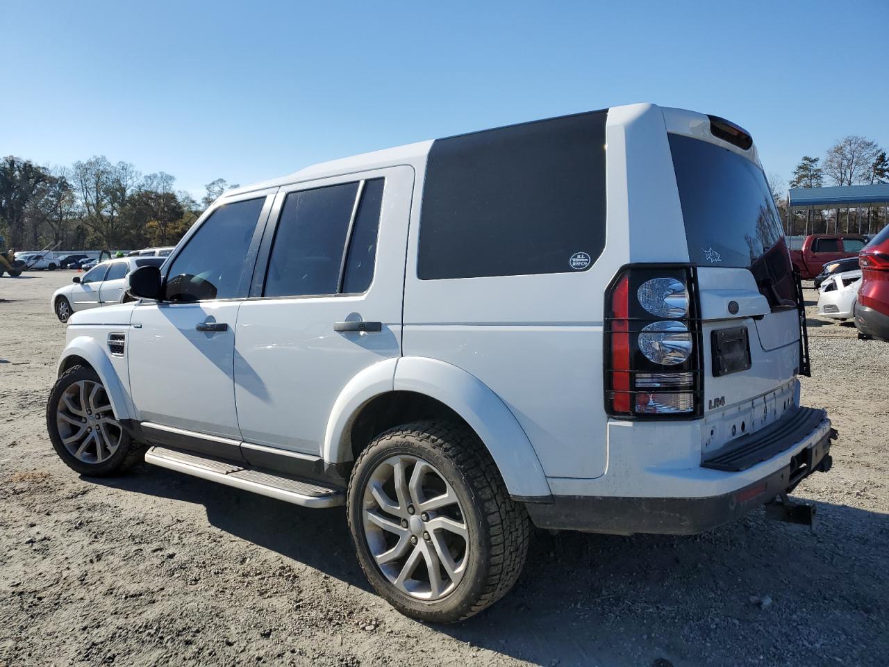 2016 Land Rover LR4 VIN SALAG2V62GA836978 Copart auction photo, side / undercarriage damage thumbnail 2