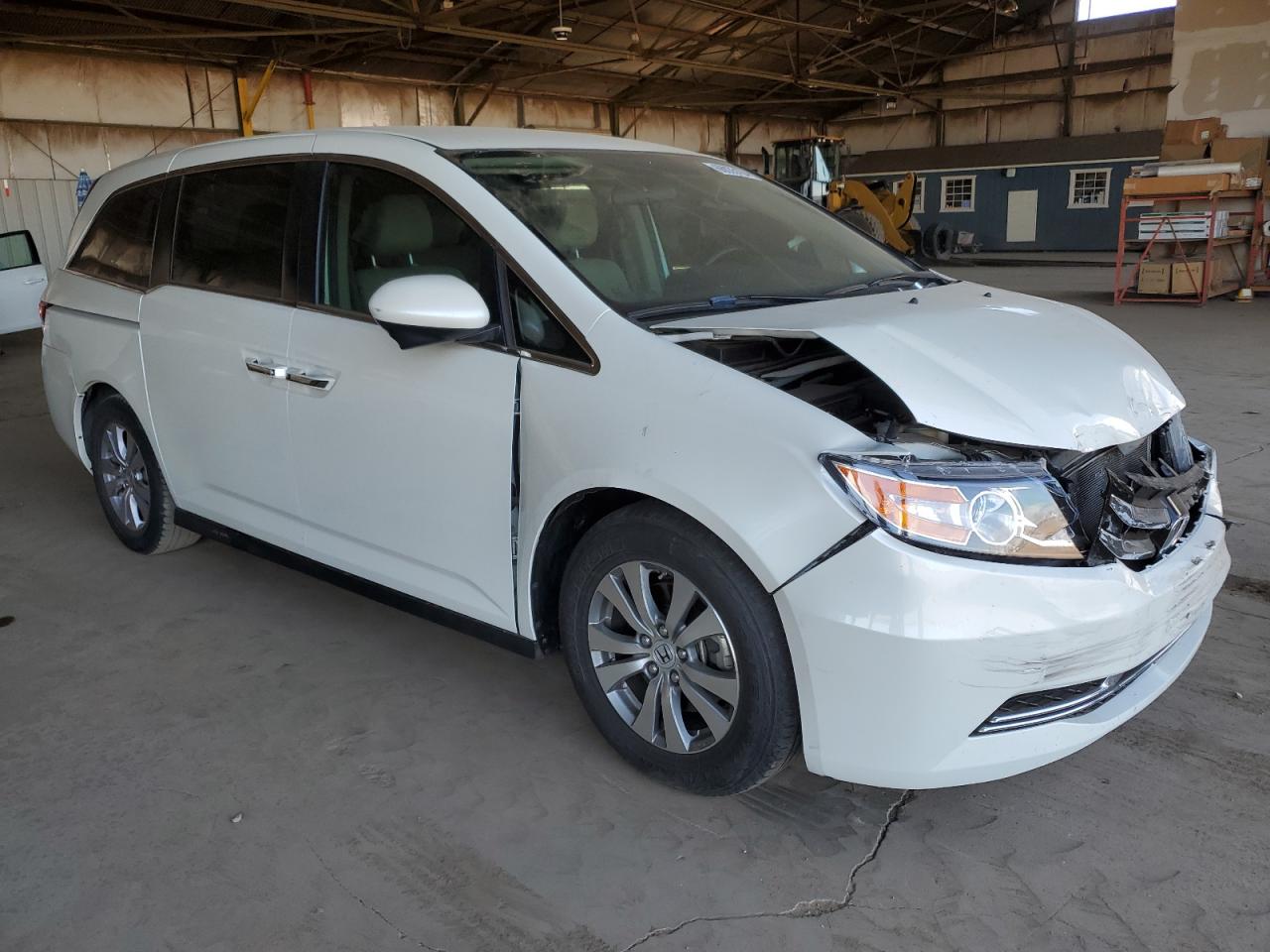 2017 Honda Odyssey VIN 5FNRL5H46HB025808 Copart auction photo, front end / minor dent/scratches damage thumbnail 4