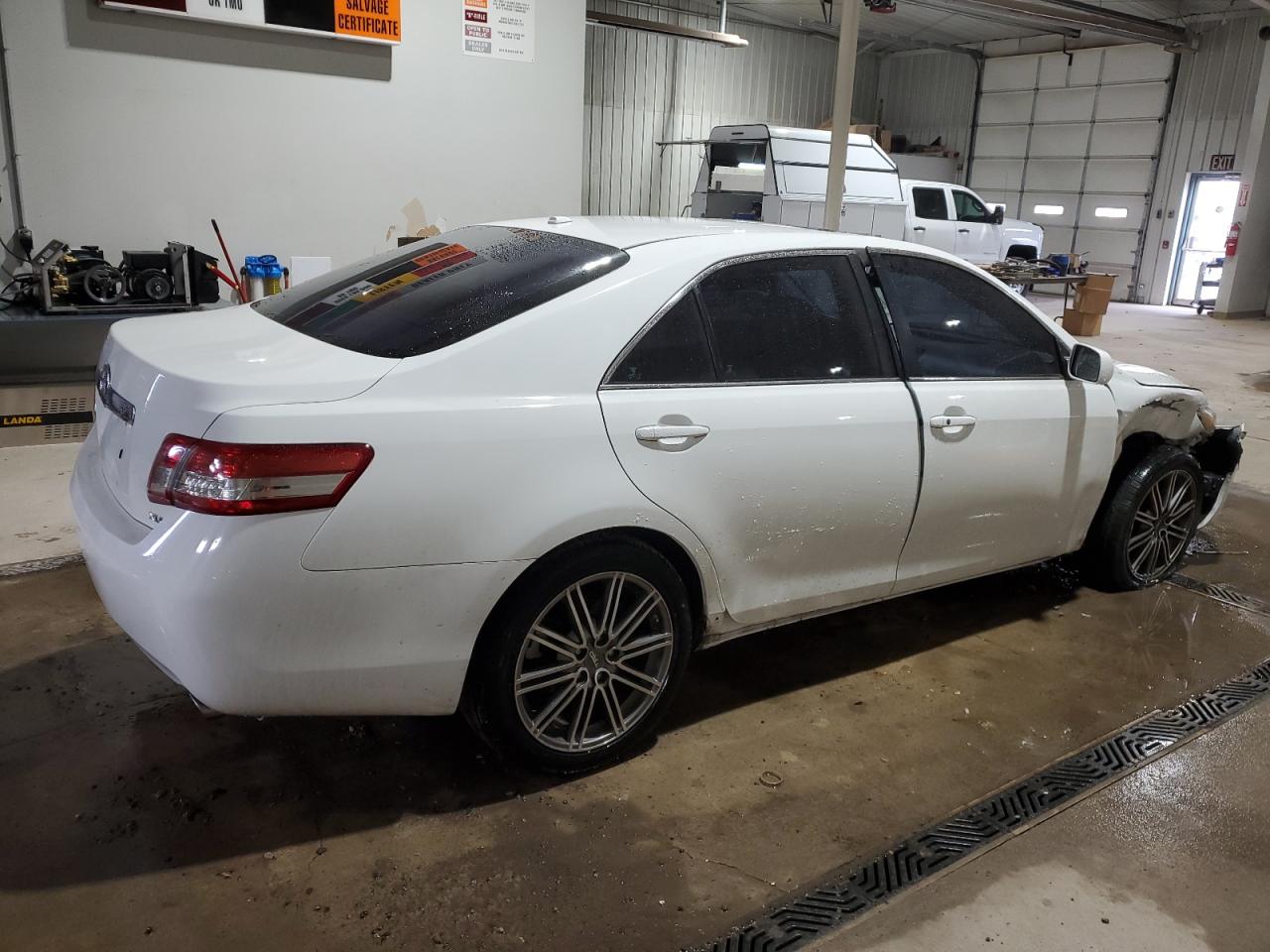 2010 Toyota Camry VIN 4T1BK3EK3AU605585 Copart auction photo, front end / side damage thumbnail 3