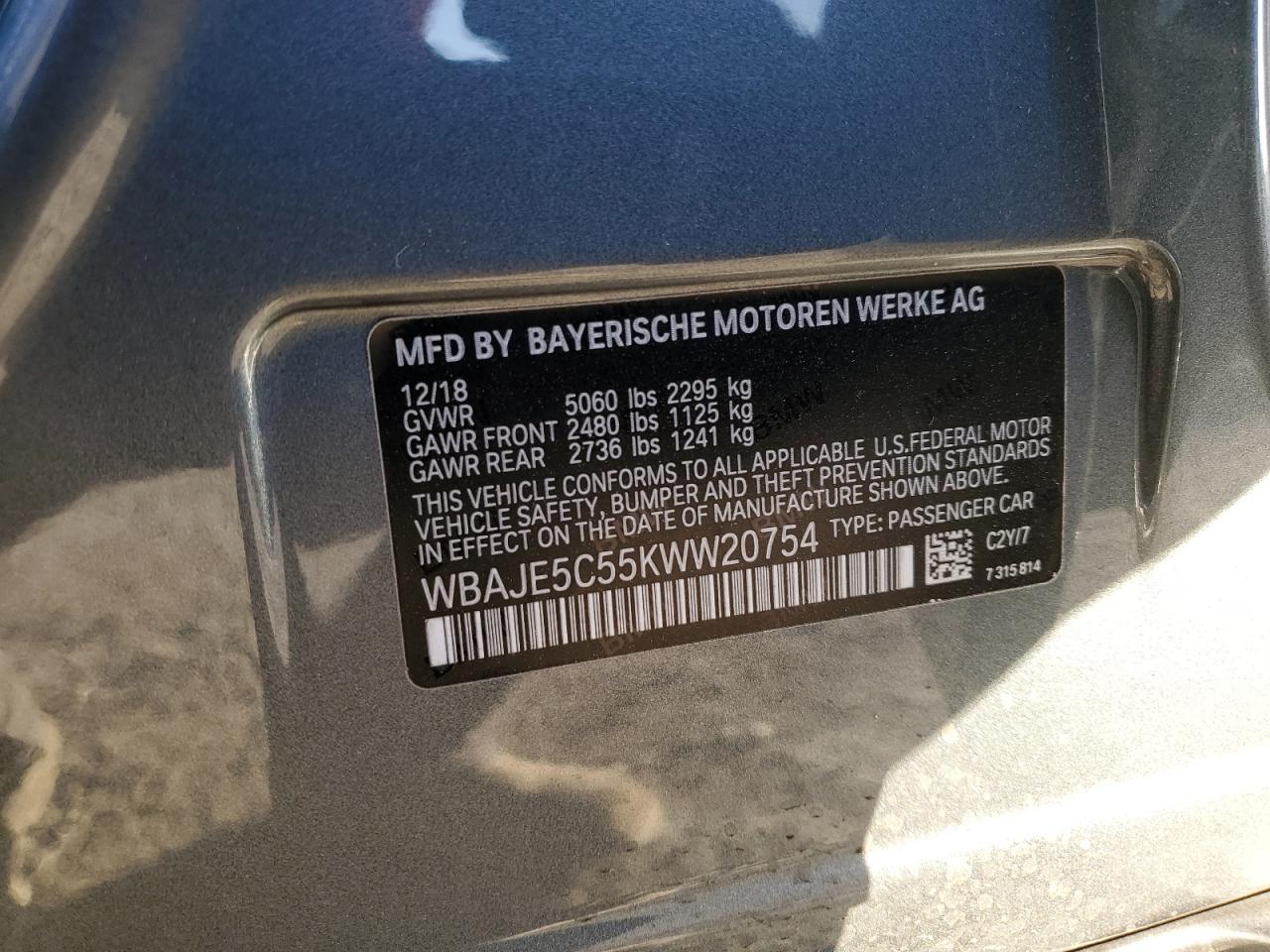 2019 BMW 5er VIN WBAJE5C55KWW20754 Copart auction photo, all over damage thumbnail 12