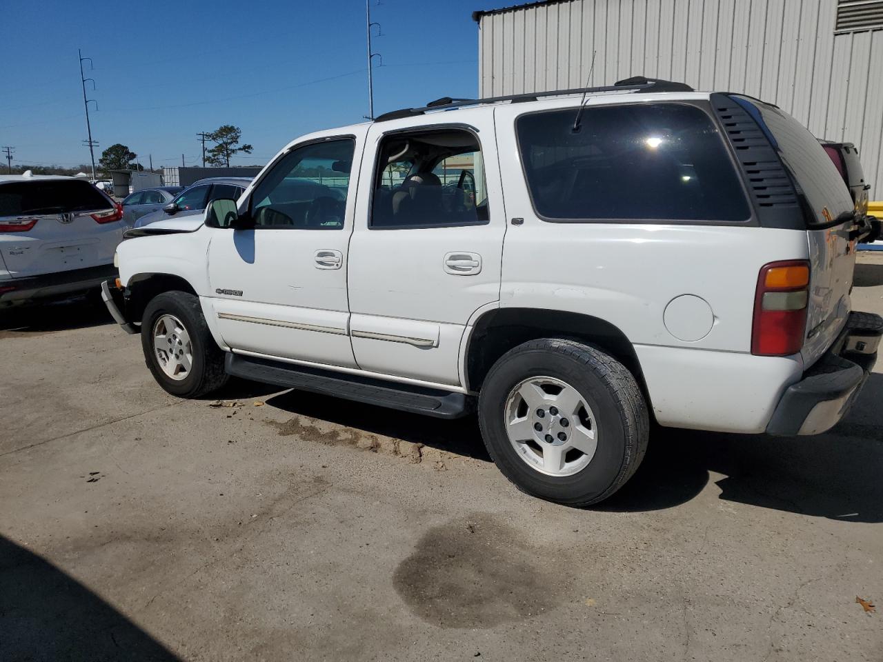 2001 Chevrolet Tahoe VIN 1GNEC13T81R208009 Copart auction photo, front end damage thumbnail 2