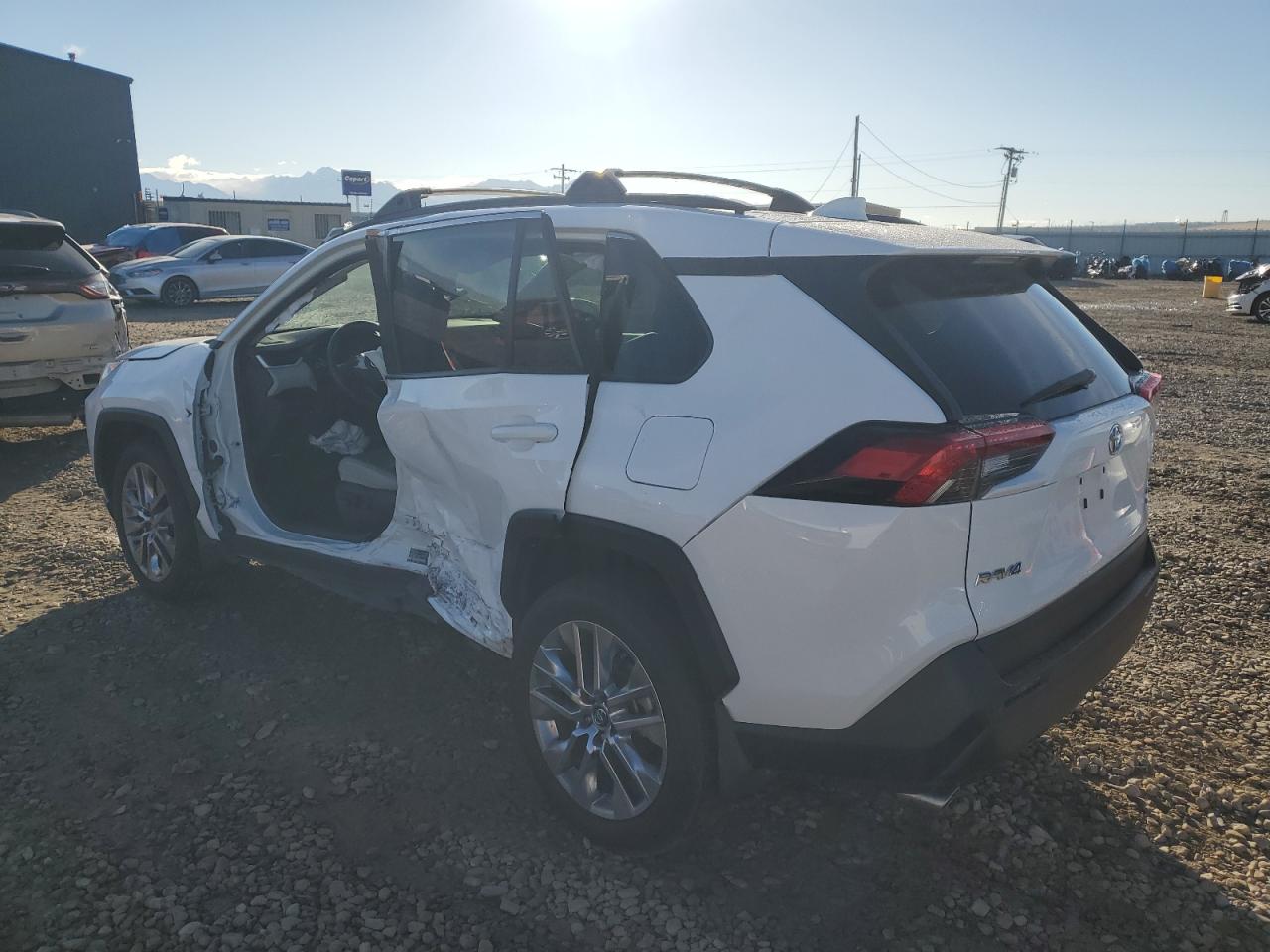 2020 Toyota RAV 4 VIN 2T3A1RFV9LC075516 Copart auction photo, side damage thumbnail 2