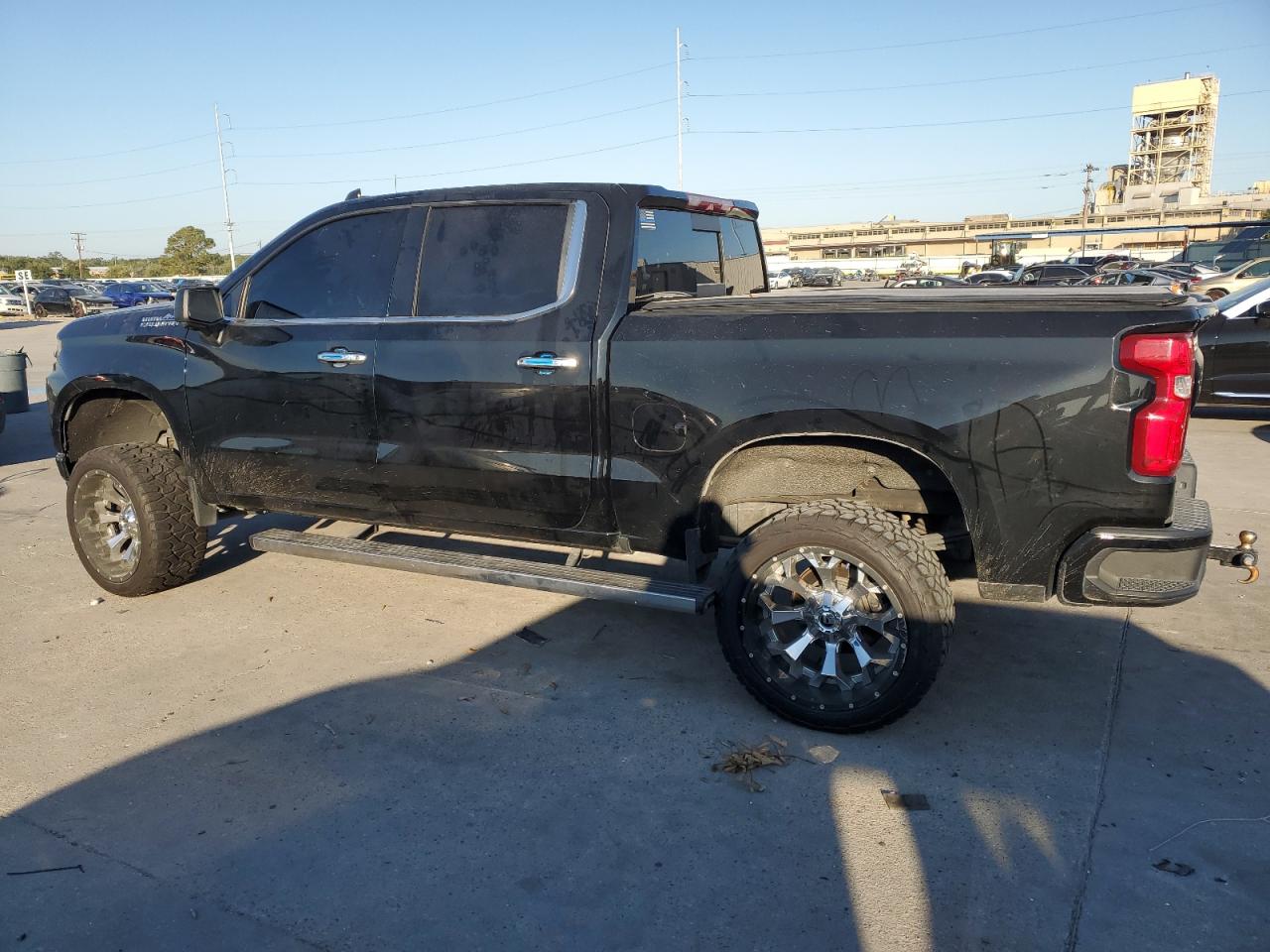 2019 Chevrolet Silverado VIN 1GCUYHEL6KZ280355 Copart auction photo, burn - interior damage thumbnail 2