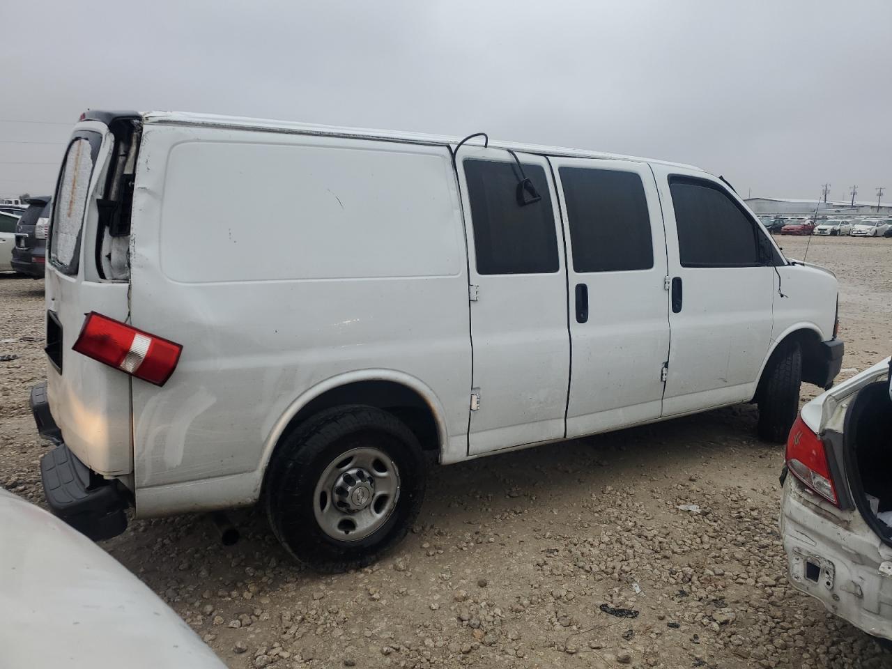 2017 Chevrolet Express VIN 1GCWGAFF2H1351974 Copart auction photo, front end / side damage thumbnail 3