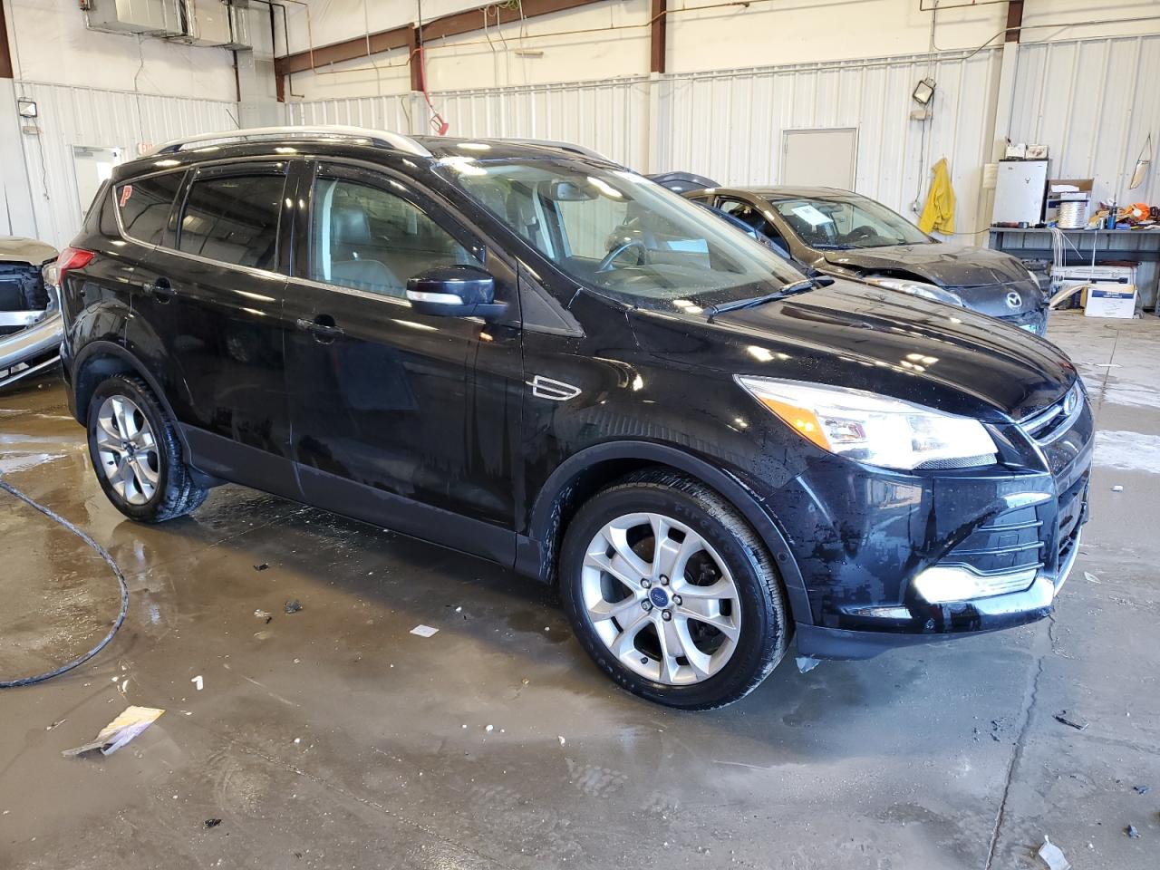 2016 Ford Escape VIN 1FMCU9JX2GUB06028 Copart auction photo, front end damage thumbnail 4