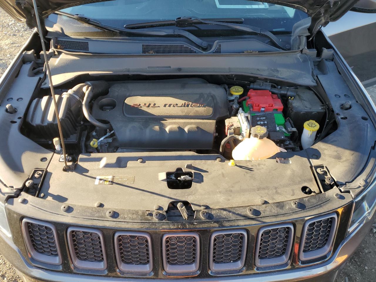 2019 Jeep Compass VIN 3C4NJDDB2KT722033 Copart auction photo, side damage thumbnail 12