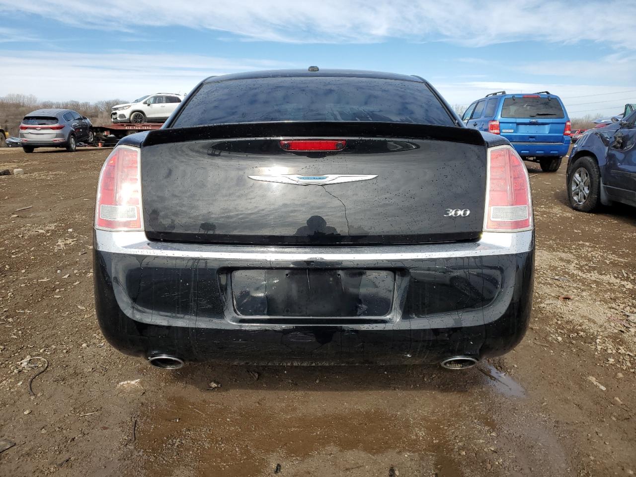 2013 Chrysler 300 VIN 2C3CCAAG2DH504013 Copart auction photo, front end / side damage thumbnail 6