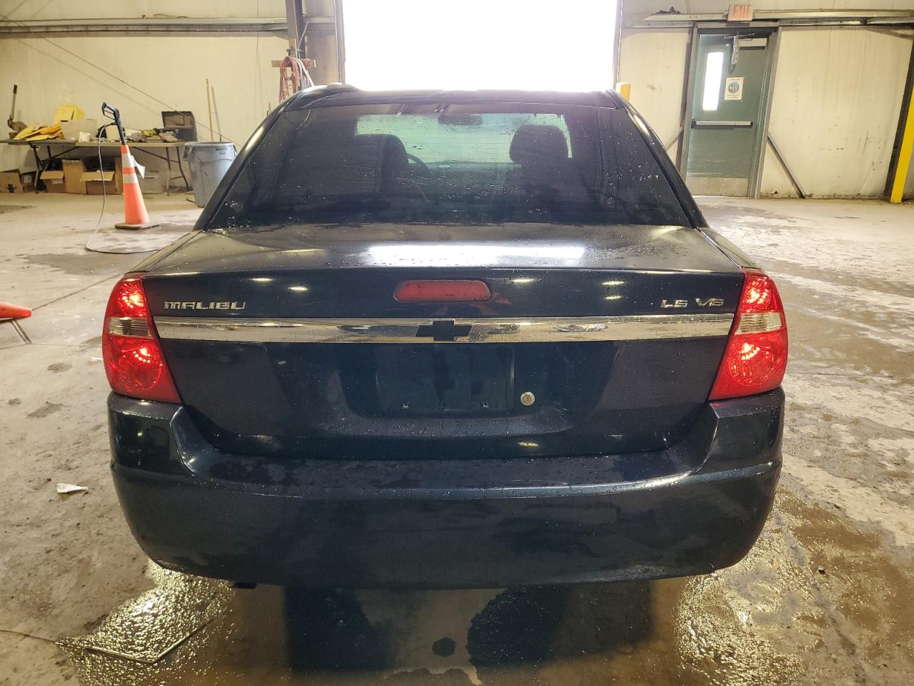 2005 Chevrolet Malibu VIN 1G1ZT52895F218952 Copart auction photo, side / front end damage thumbnail 6