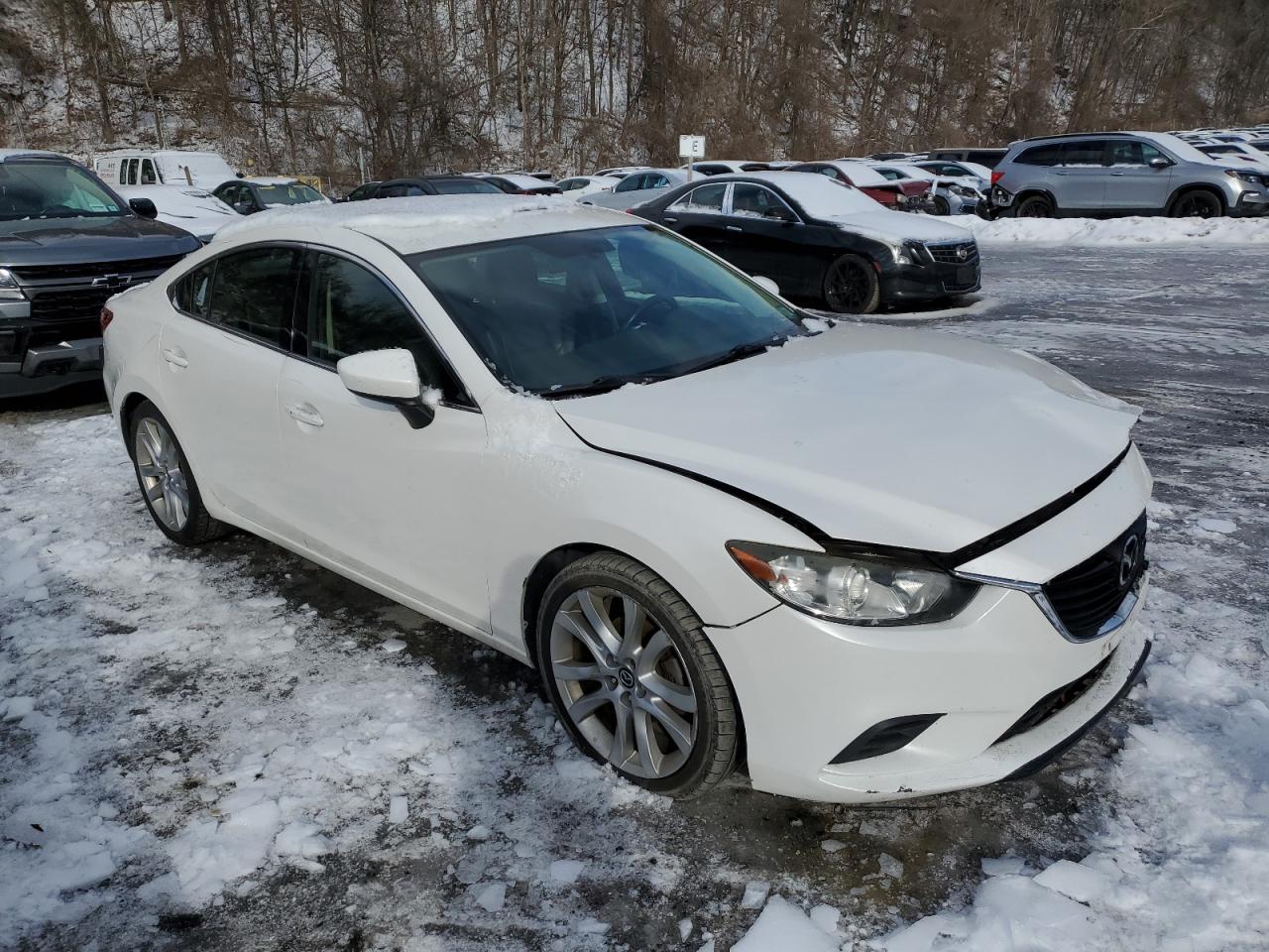 2015 Mazda 6 VIN JM1GJ1V52F1195592 Copart auction photo, front end / minor dent/scratches damage thumbnail 4