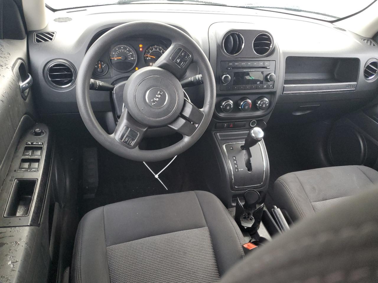 2014 Jeep Liberty (Patriot) VIN 1C4NJRBB2ED665519 Copart auction photo, rear end / minor dent/scratches damage thumbnail 8