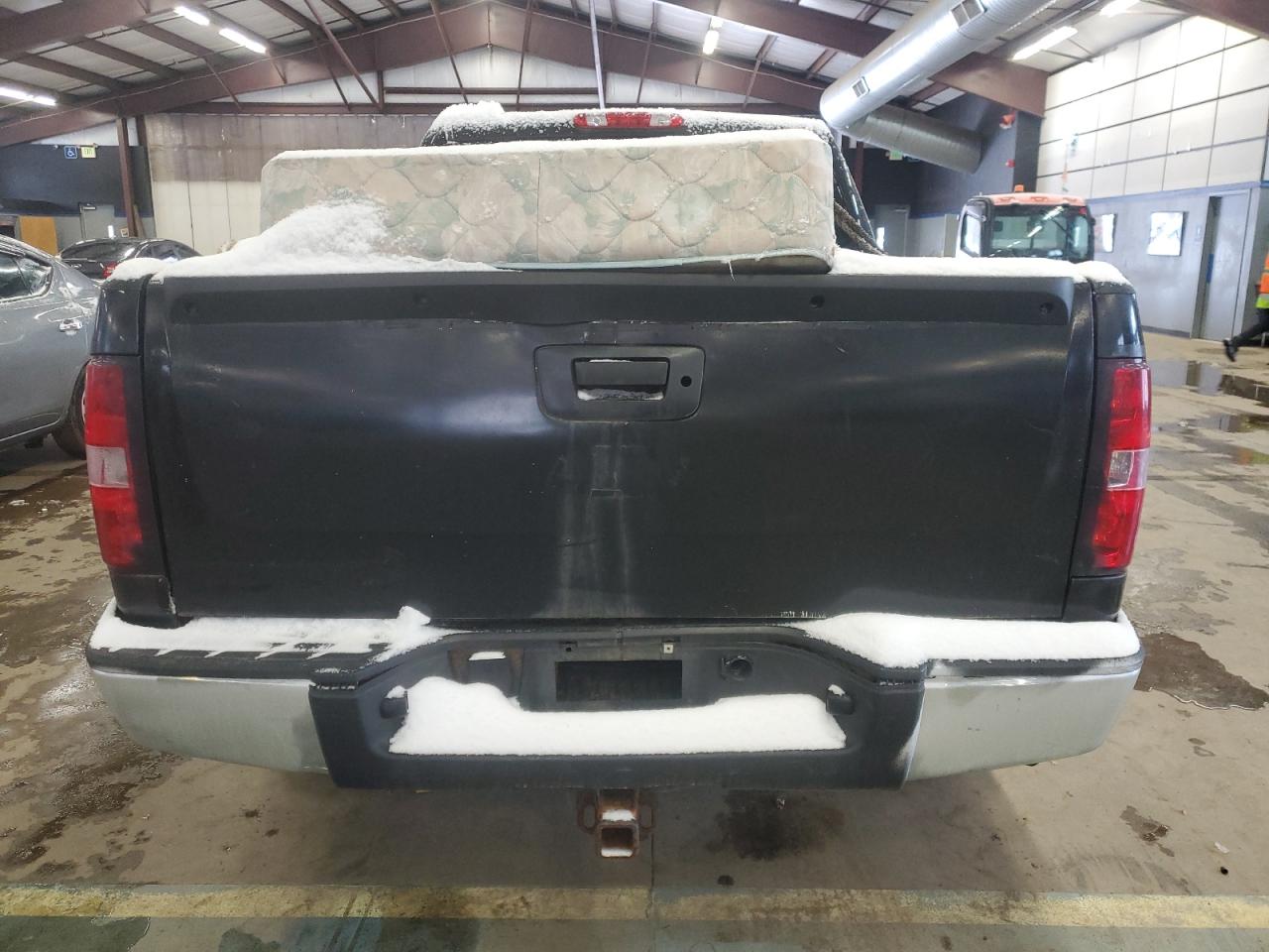 2012 Chevrolet Silverado VIN 3GCPKSE79CG102343 Copart auction photo, minor dent/scratches damage thumbnail 6
