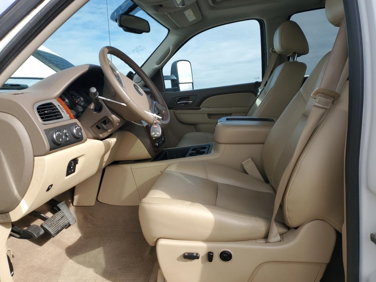 2013 Chevrolet Silverado VIN 1GC1KYE88DF190418 Copart auction photo, front end / frame damage damage thumbnail 7