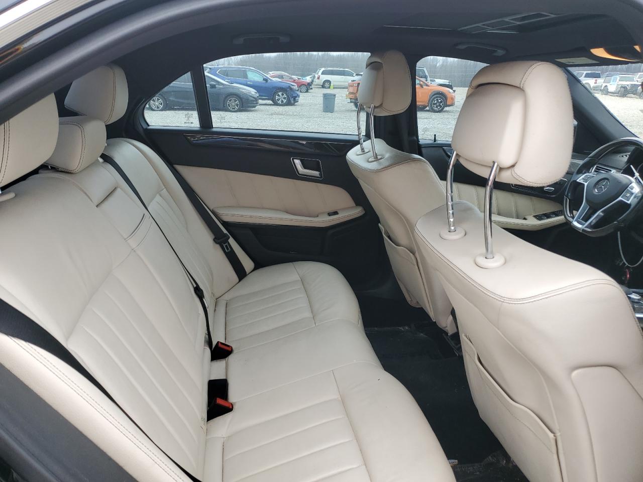 2014 Mercedes-Benz E-klasse VIN WDDHF5KB5EB060998 Copart auction photo, normal wear / minor dent/scratches damage thumbnail 11