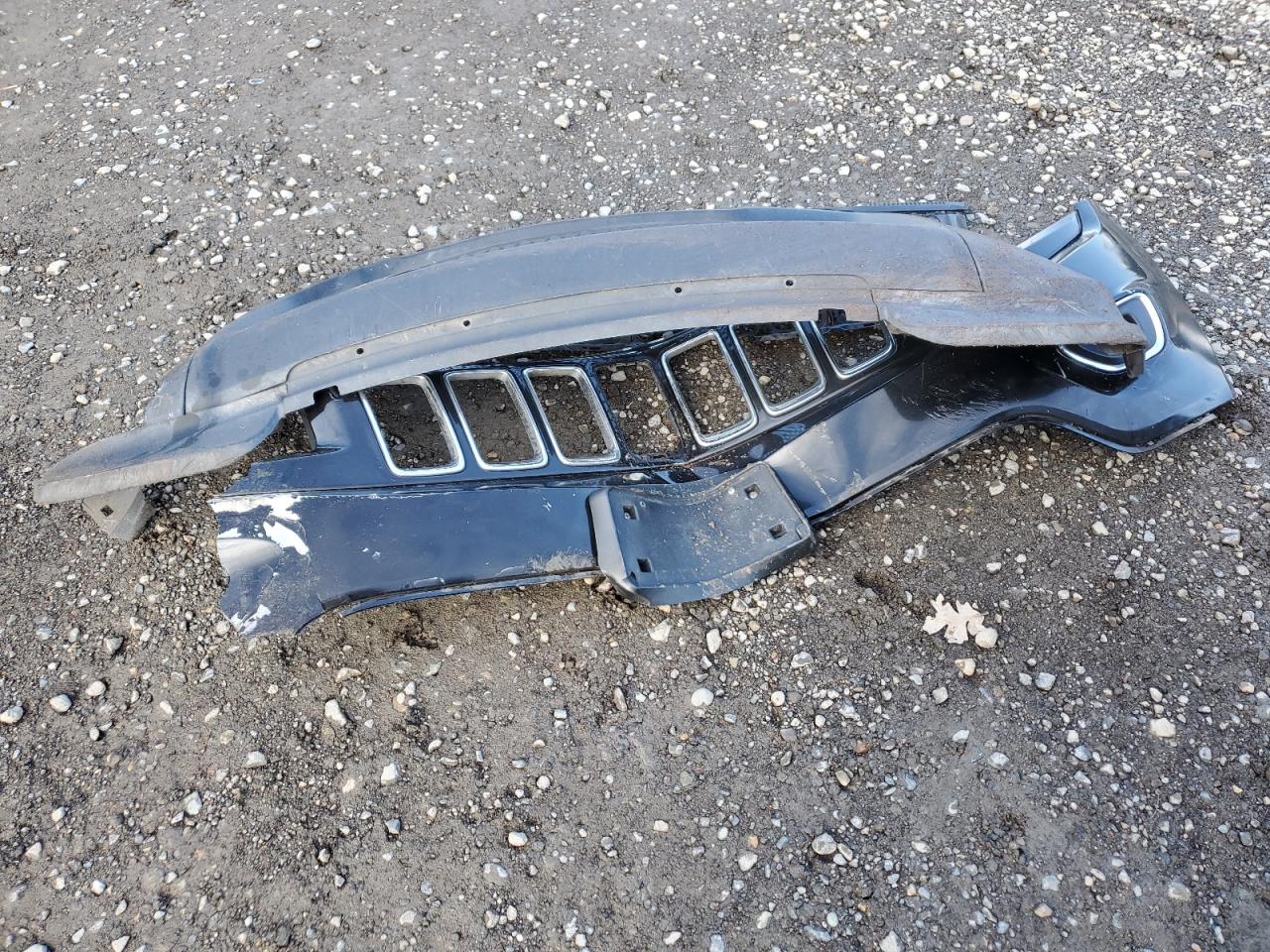 2015 Jeep Grand Cherokee VIN 1C4RJFAGXFC939828 Copart auction photo, front end damage thumbnail 13