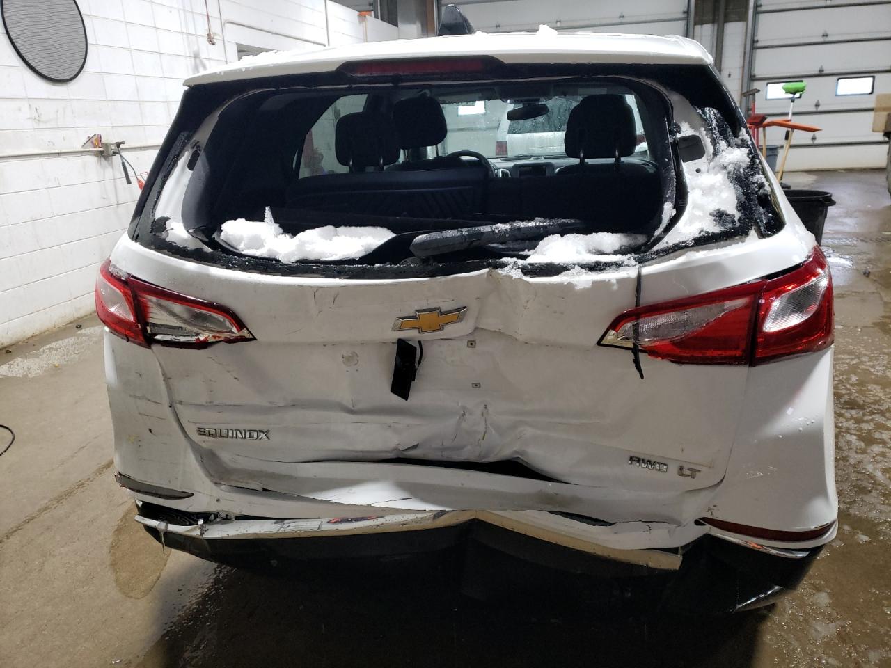 2019 Chevrolet Equinox VIN 2GNAXUEV1K6259982 Copart auction photo, rear end damage thumbnail 6