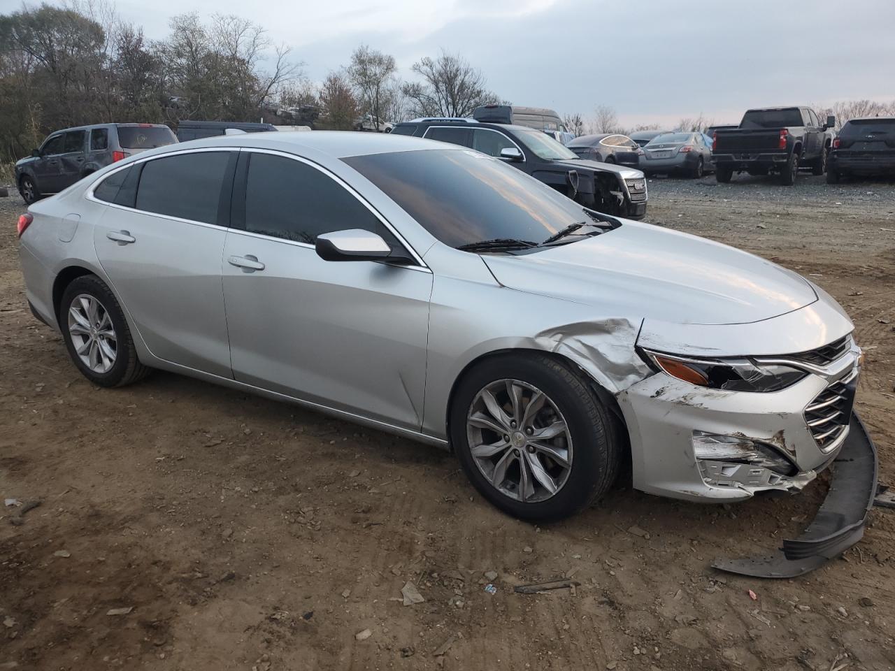 2020 Chevrolet Malibu VIN 1G1ZD5ST0LF075615 Copart auction photo, front end / side damage thumbnail 4