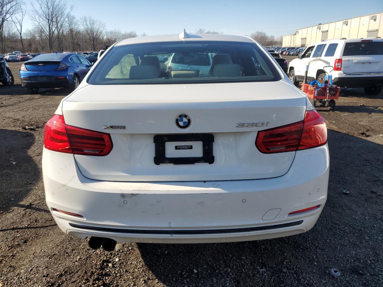 2017 BMW 3er VIN WBA8D9C33HA005018 Copart auction photo, side / mechanical damage thumbnail 6