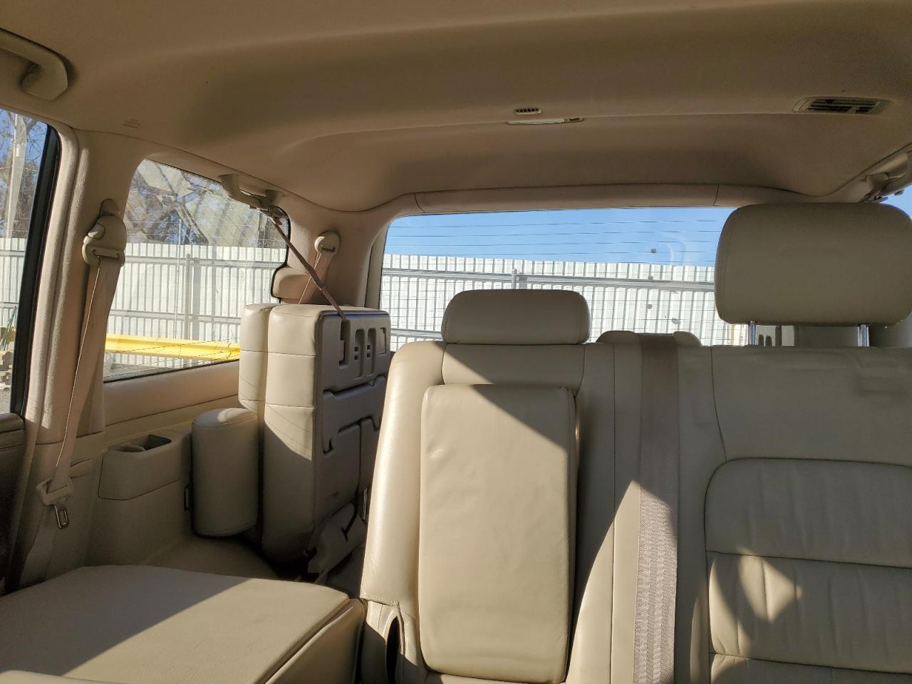 2003 Lexus LX VIN JTJHT00W533525098 Copart auction photo, front end damage thumbnail 10