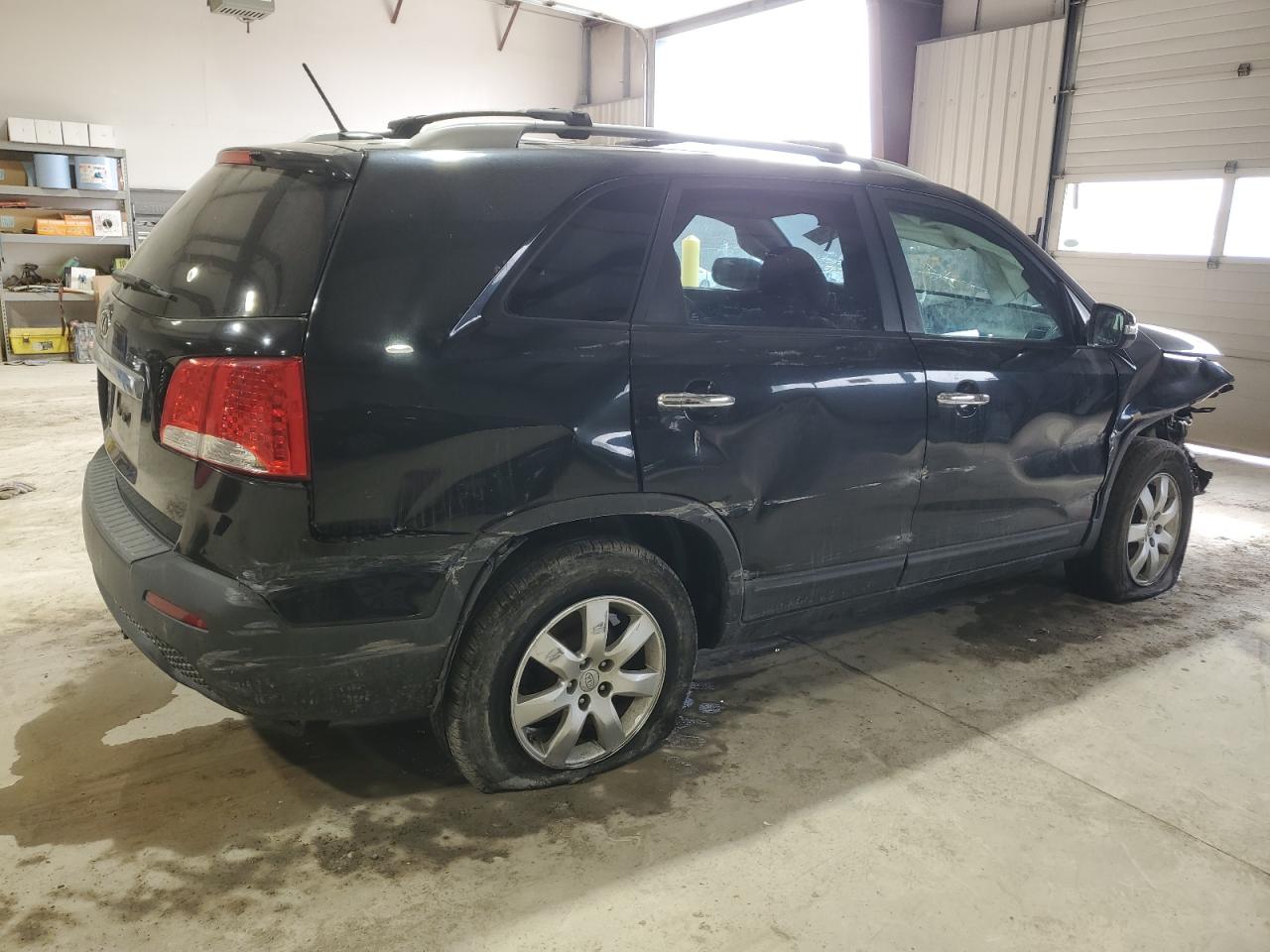 2011 KIA Sorento VIN 5XYKT3A14BG118722 Copart auction photo, all over damage thumbnail 3
