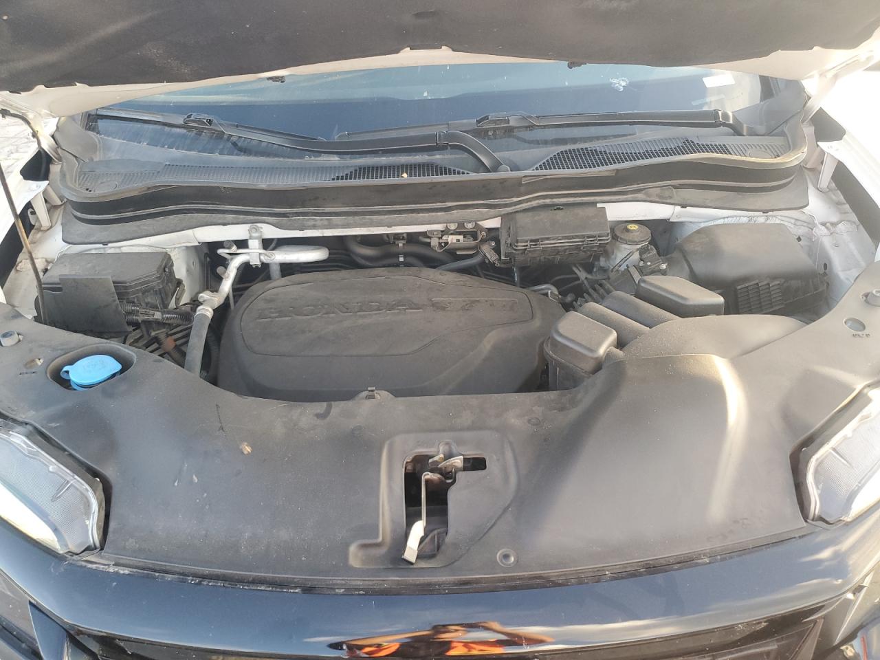 2021 Honda Passport VIN 5FNYF8H57MB004764 Copart auction photo, undercarriage / front end damage thumbnail 12