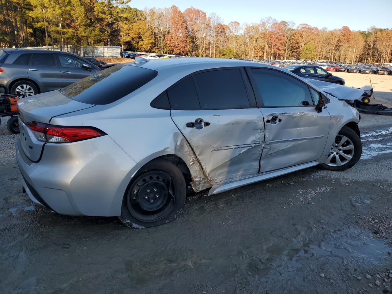 2022 Toyota Corolla VIN 5YFEPMAE4NP299122 Copart auction photo, front end / side damage thumbnail 3