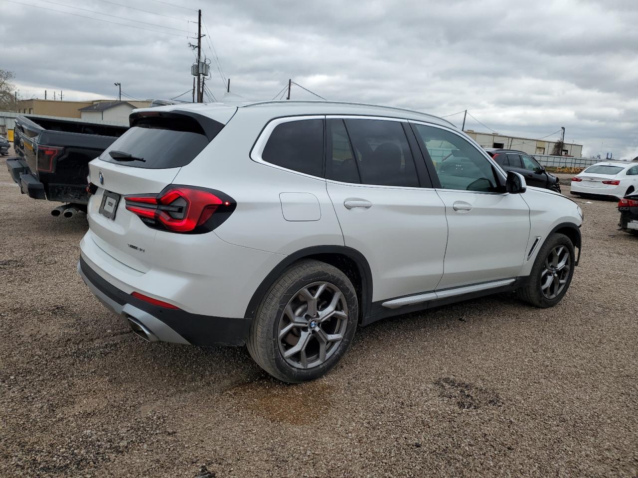 2024 BMW X3 VIN 5UX43DP09R9W15174 Copart auction photo, front end damage thumbnail 3