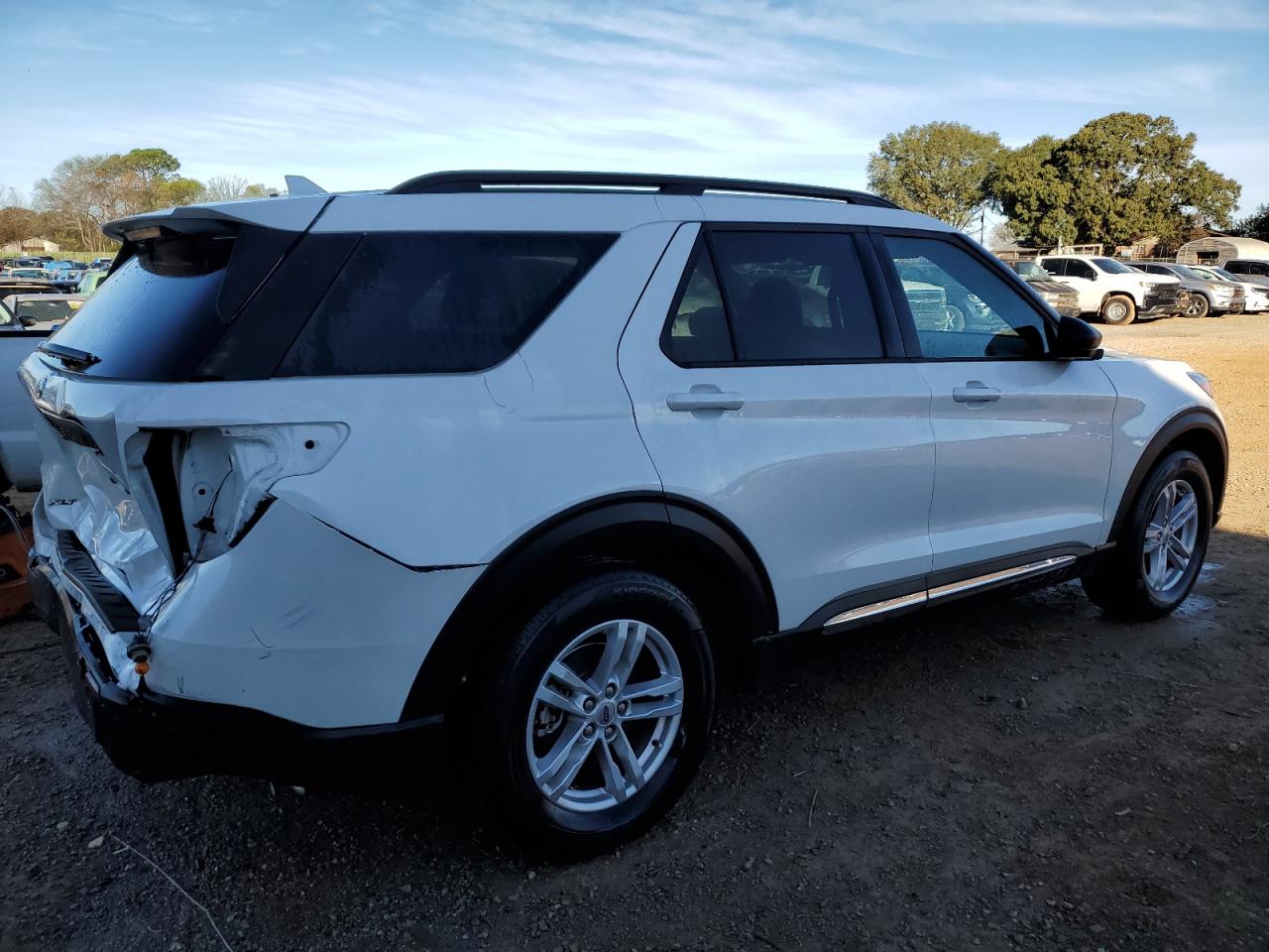 2022 Ford Explorer VIN 1FMSK7DH9NGB88149 Copart auction photo, rear end damage thumbnail 3