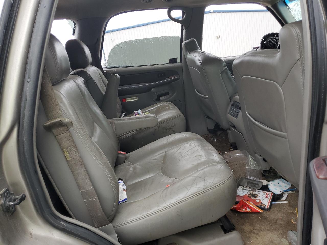 2003 GMC Yukon VIN 1GKEC13ZX3R243204 Copart auction photo, all over damage thumbnail 11