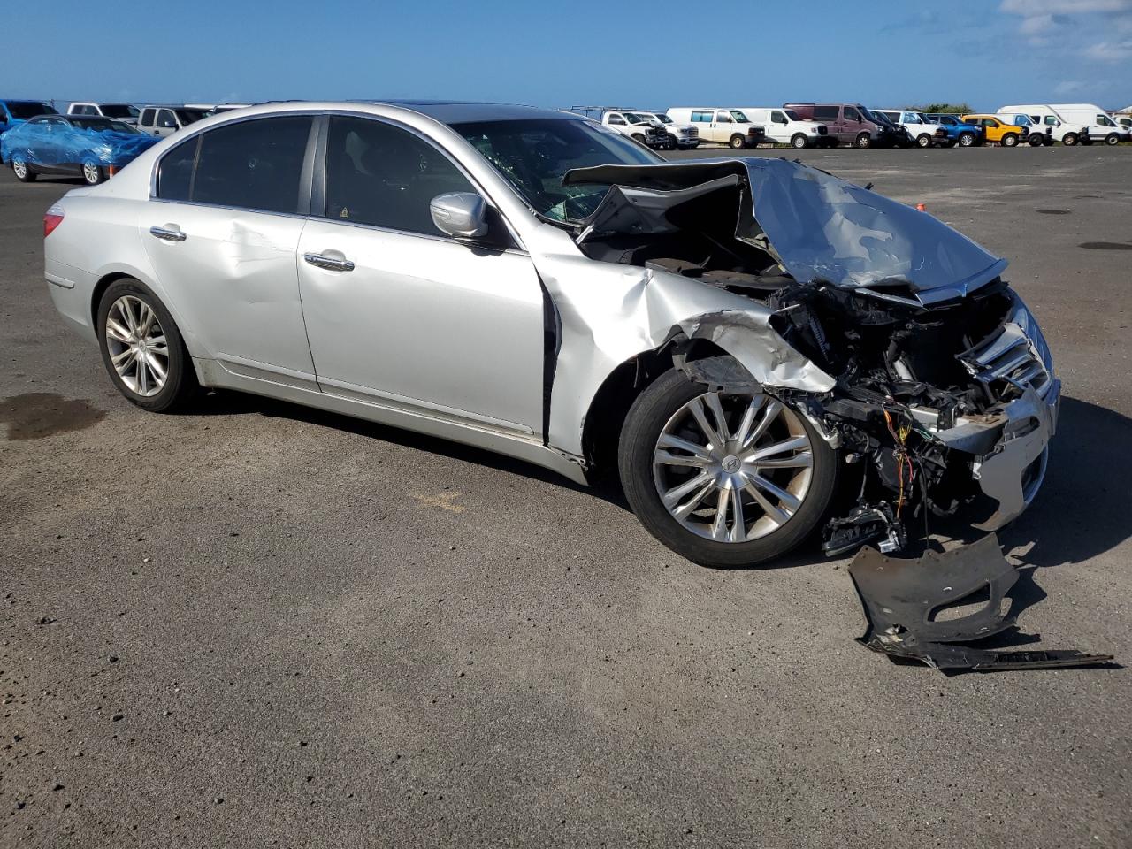 2011 Hyundai Genesis VIN KMHGC4DE2BU142425 Copart auction photo, front end / side damage thumbnail 4